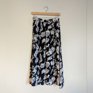 Vintage Styleworks 100% Rayon Black and White Floral Skirt